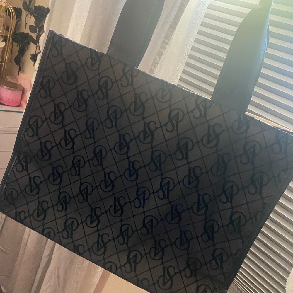 Victoria’s Secret Monogram Logo Mesh Tote - Picture 9 of 9